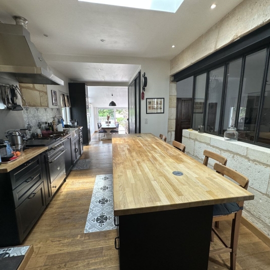  AIC IMMOBILIER : House | SAINT-LOUBES (33450) | 220 m2 | 598 000 € 