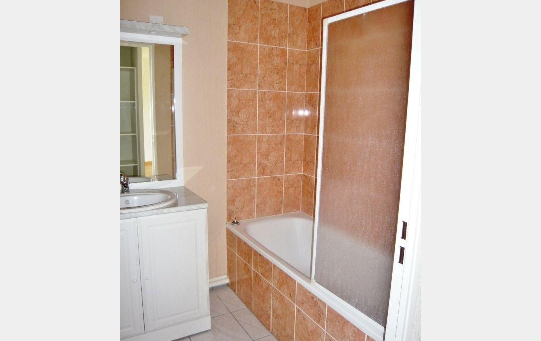 AIC IMMOBILIER : Appartement | LONS (64140) | 45 m2 | 519 € 