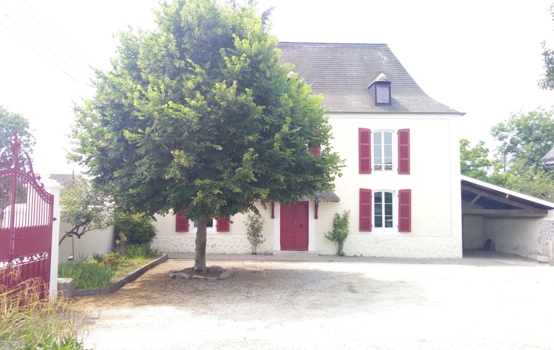 AIC IMMOBILIER : Maison / Villa | LESCAR (64230) | 132 m2 | 990 € 