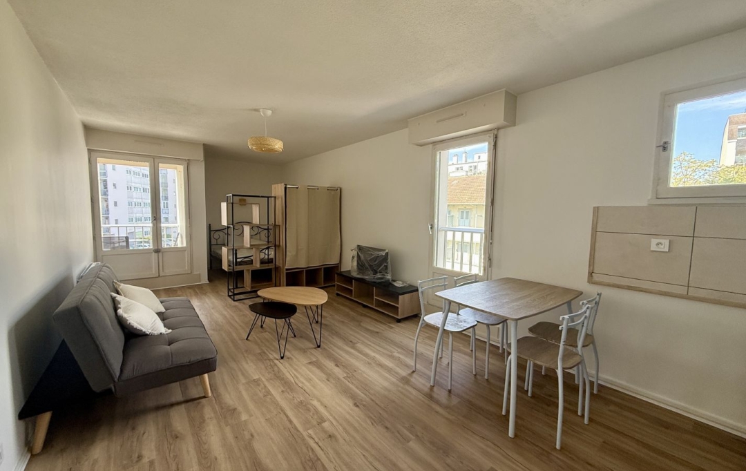 AIC IMMOBILIER : Appartement | PAU (64000) | 32 m2 | 650 &euro; 