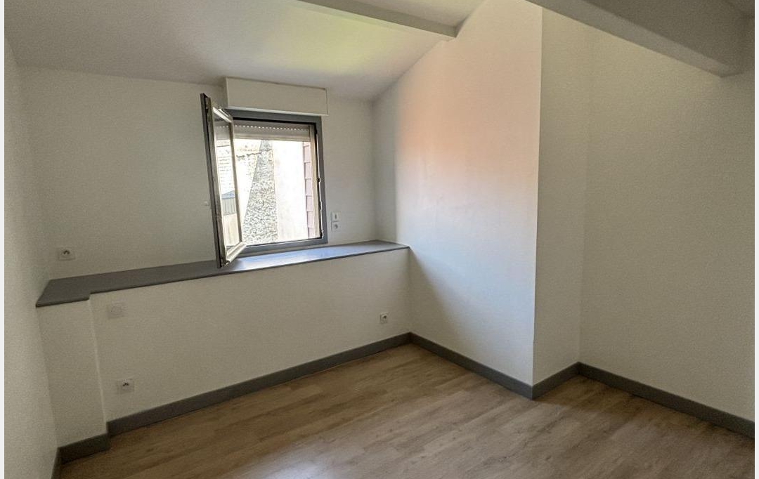 AIC IMMOBILIER : Appartement | PAU (64000) | 75 m2 | 1 015 &euro; 