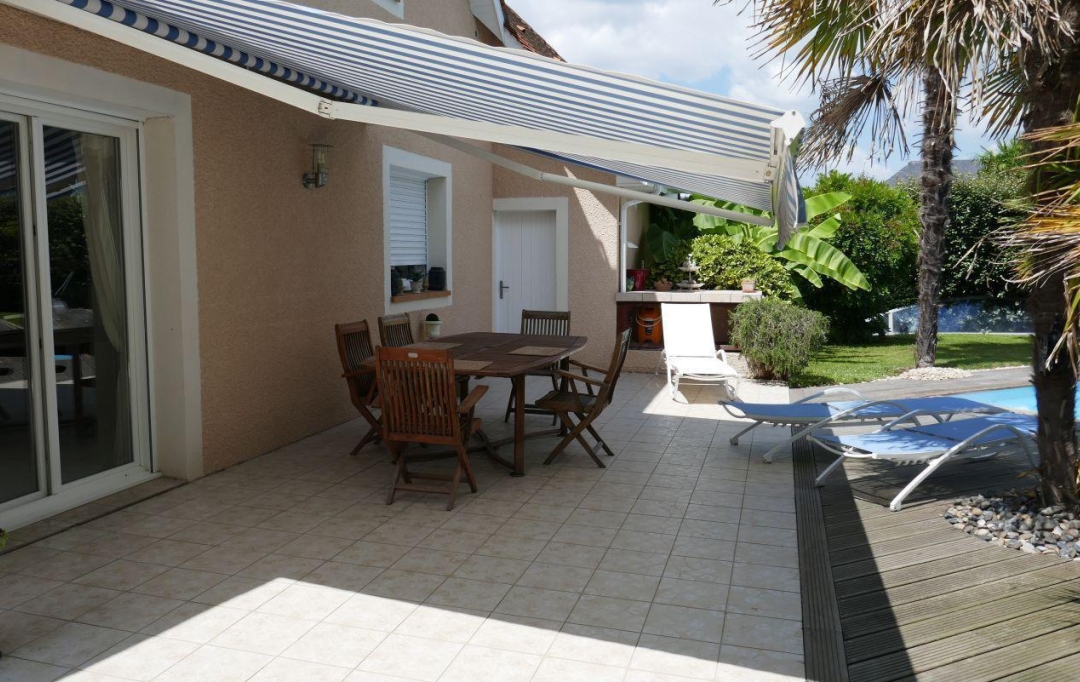 ACCESS IMMOBILIER : House | IDRON (64320) | 160 m2 | 635 000 € 