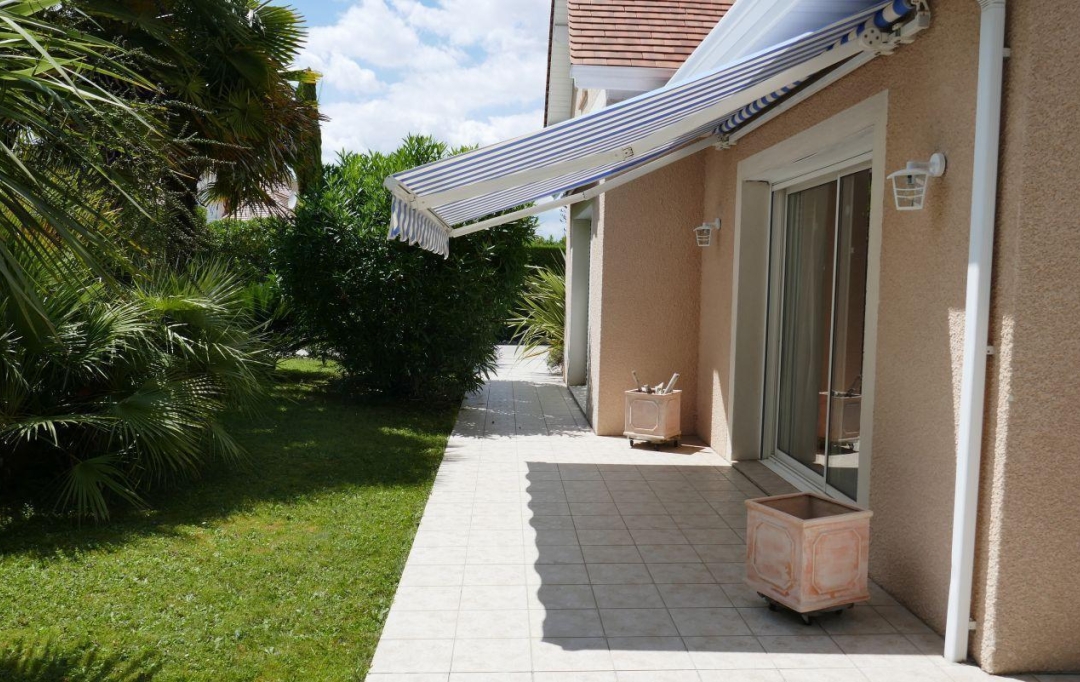 ACCESS IMMOBILIER : House | IDRON (64320) | 160 m2 | 635 000 € 