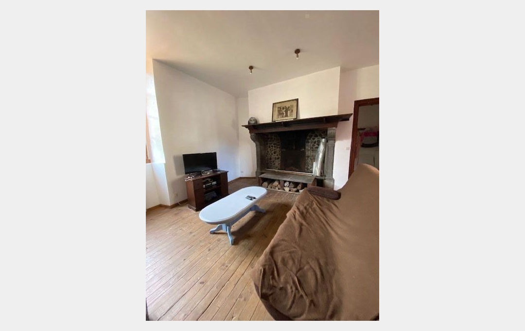 AIC IMMOBILIER : Apartment | LOUVIE-JUZON (64260) | 48 m2 | 80 000 € 
