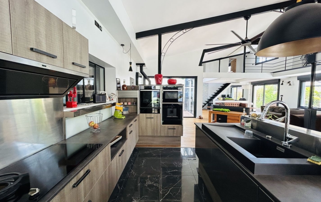 AIC IMMOBILIER : Maison / Villa | JURANCON (64110) | 220 m2 | 698 000 € 