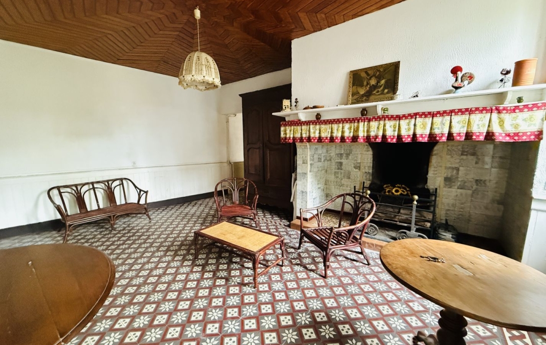 AIC IMMOBILIER : Maison / Villa | MEILLON (64510) | 220 m2 | 229 000 € 