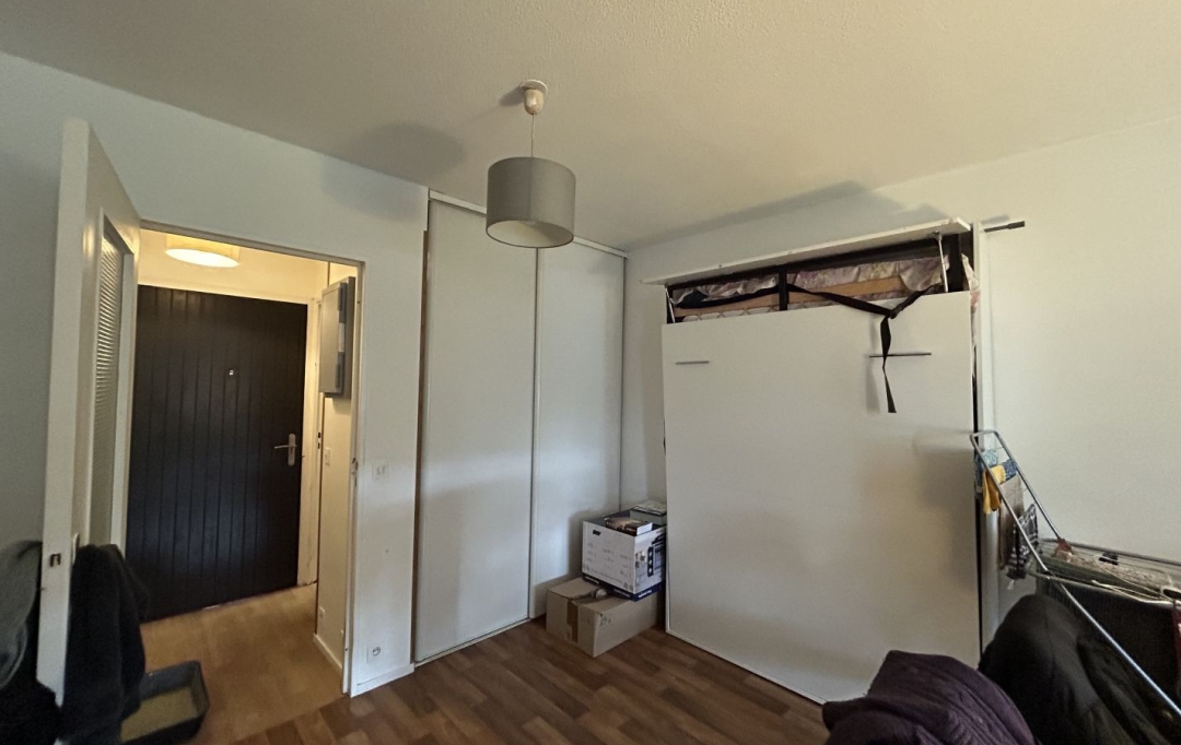 AIC IMMOBILIER : Appartement | LONS (64140) | 32 m2 | 77 000 € 