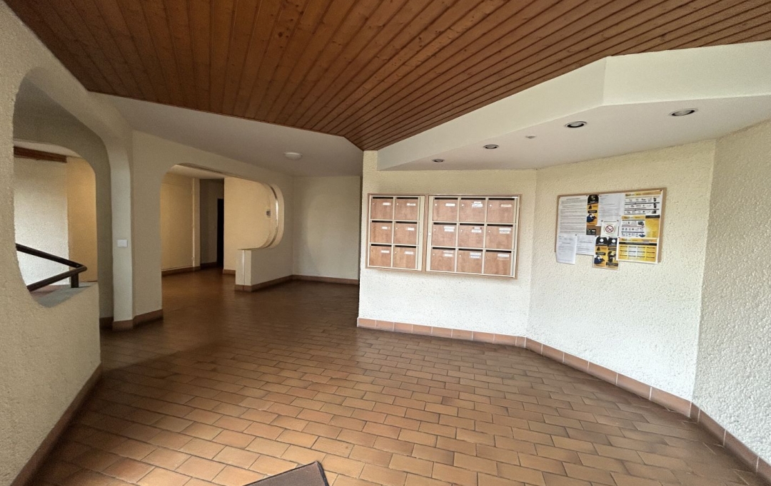 AIC IMMOBILIER : Appartement | LONS (64140) | 32 m2 | 77 000 € 