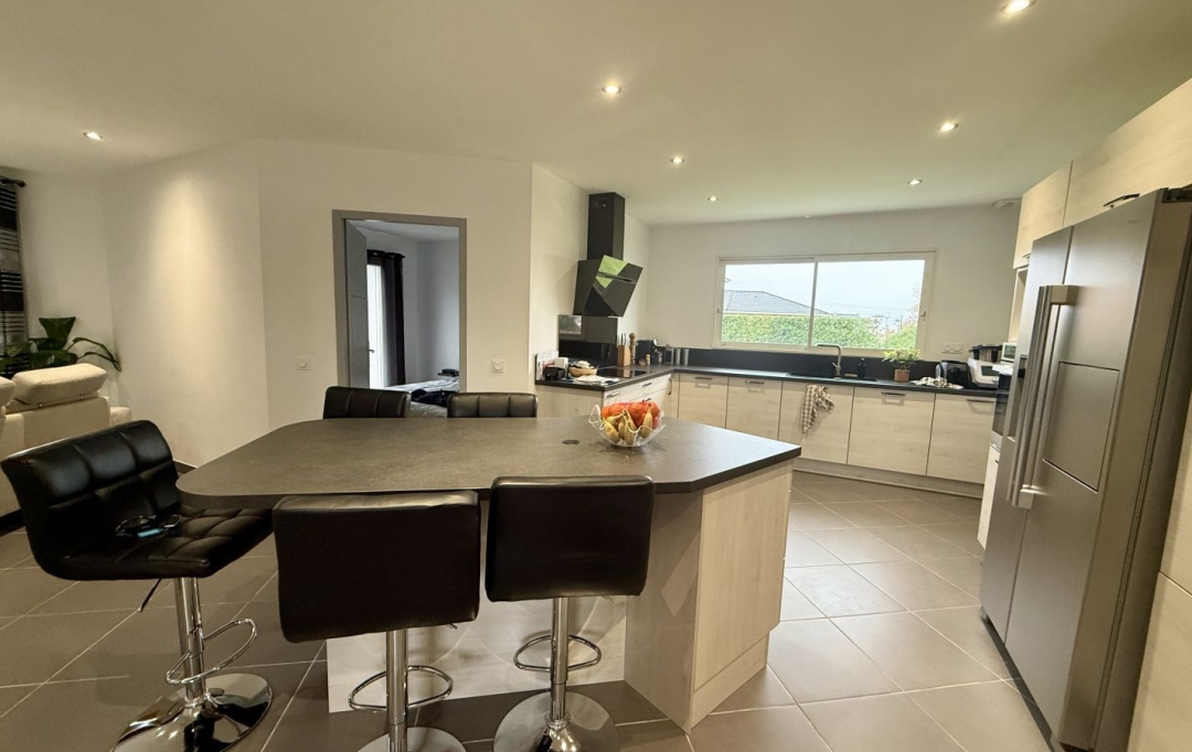AIC IMMOBILIER : Maison / Villa | MAZEROLLES (64230) | 116 m2 | 315 000 &euro; 