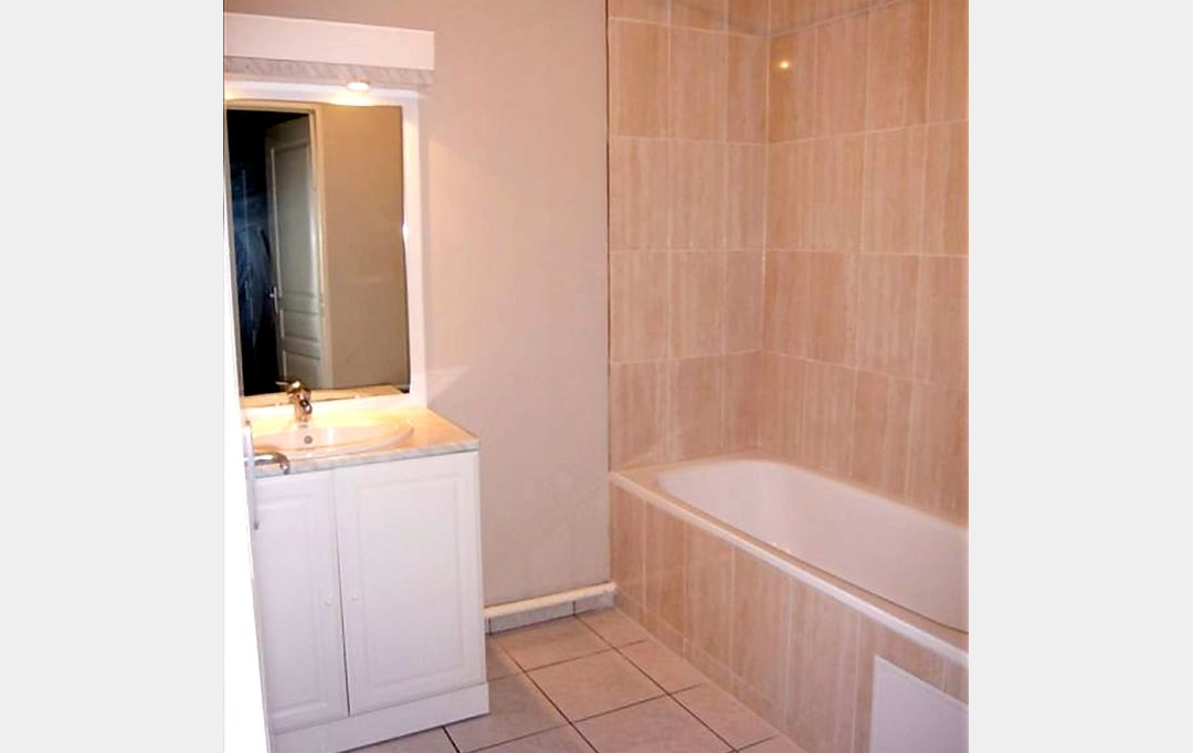 AIC IMMOBILIER : Appartement | LONS (64140) | 65 m2 | 159 500 &euro; 
