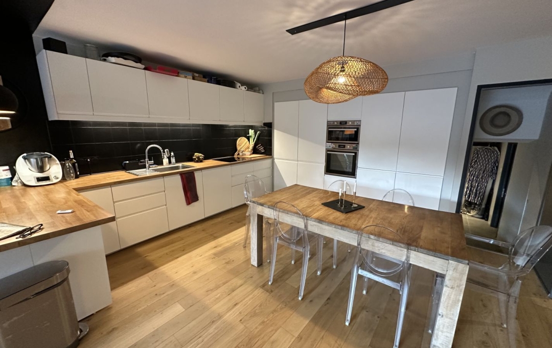 AIC IMMOBILIER : Maison / Villa | BORDEAUX (33000) | 160 m2 | 785 000 &euro; 