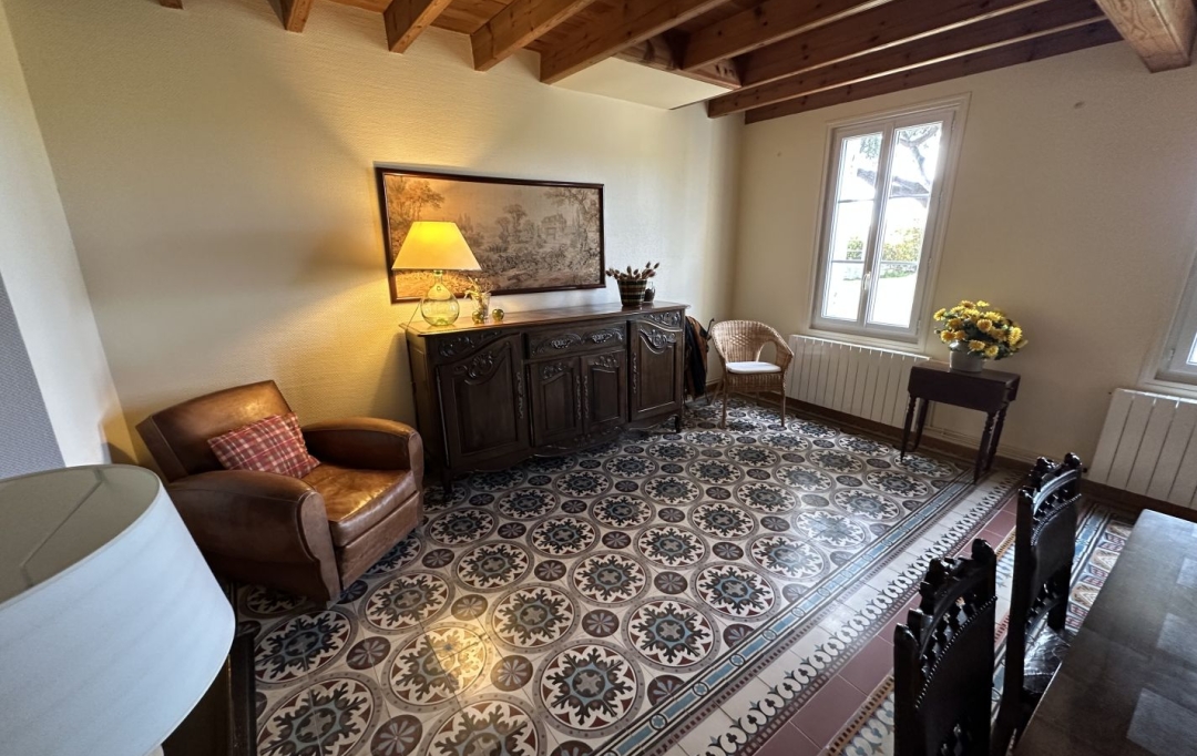 AIC IMMOBILIER : Maison / Villa | PUISSEGUIN (33570) | 180 m2 | 297 000 &euro; 