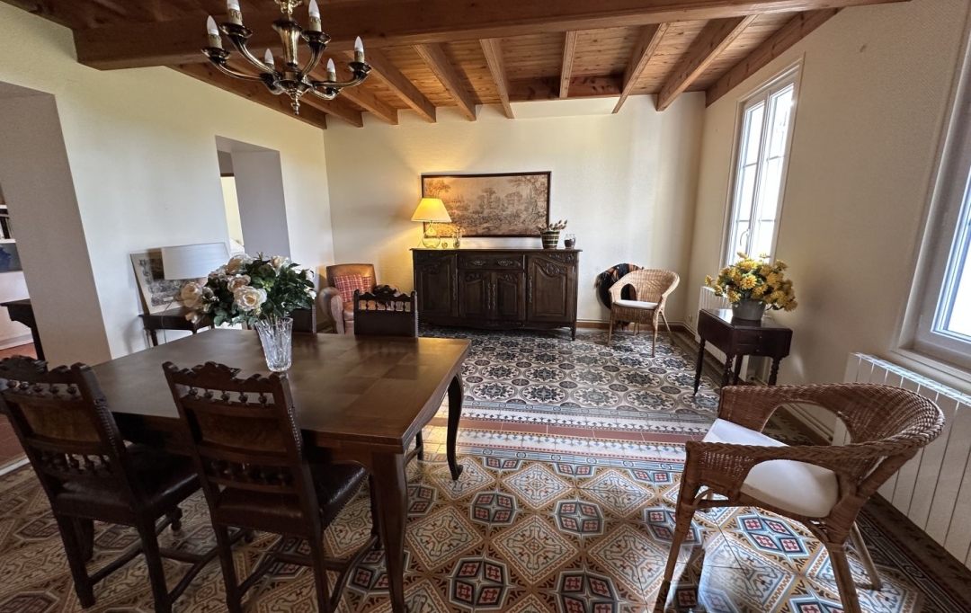 AIC IMMOBILIER : Maison / Villa | PUISSEGUIN (33570) | 180 m2 | 297 000 &euro; 