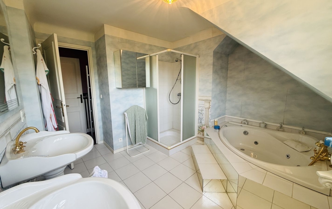 AIC IMMOBILIER : Maison / Villa | GELOS (64110) | 166 m2 | 365 000 &euro; 