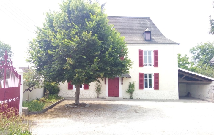  AIC IMMOBILIER Maison / Villa | LESCAR (64230) | 132 m2 | 990 € 