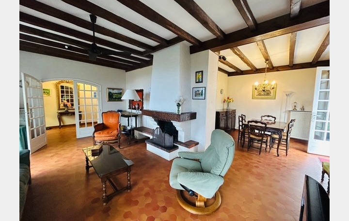 Maison SERRES-MORLAAS 136 m2 392 000 € Maison SERRES-MORLAAS 136 m2 392 000 €